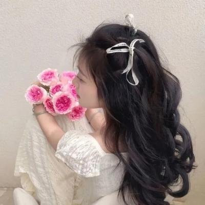 《她才是主角》海报